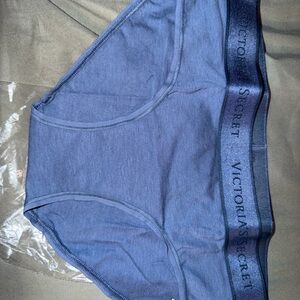 Victoria's Secret Navy Blue hipster panties - NWT